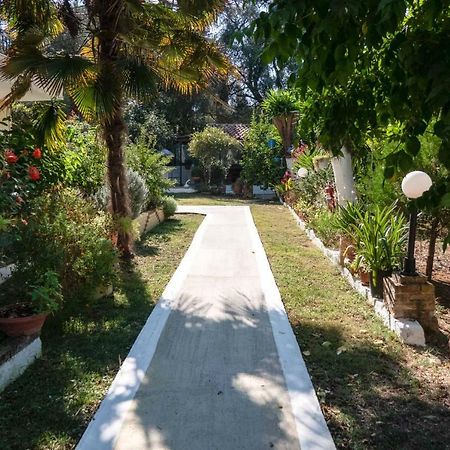 Yiannis Apartments Agios Georgios Pagoi Corfu อายีโอส เยออร์ยิโอส ปากอน ภายนอก รูปภาพ