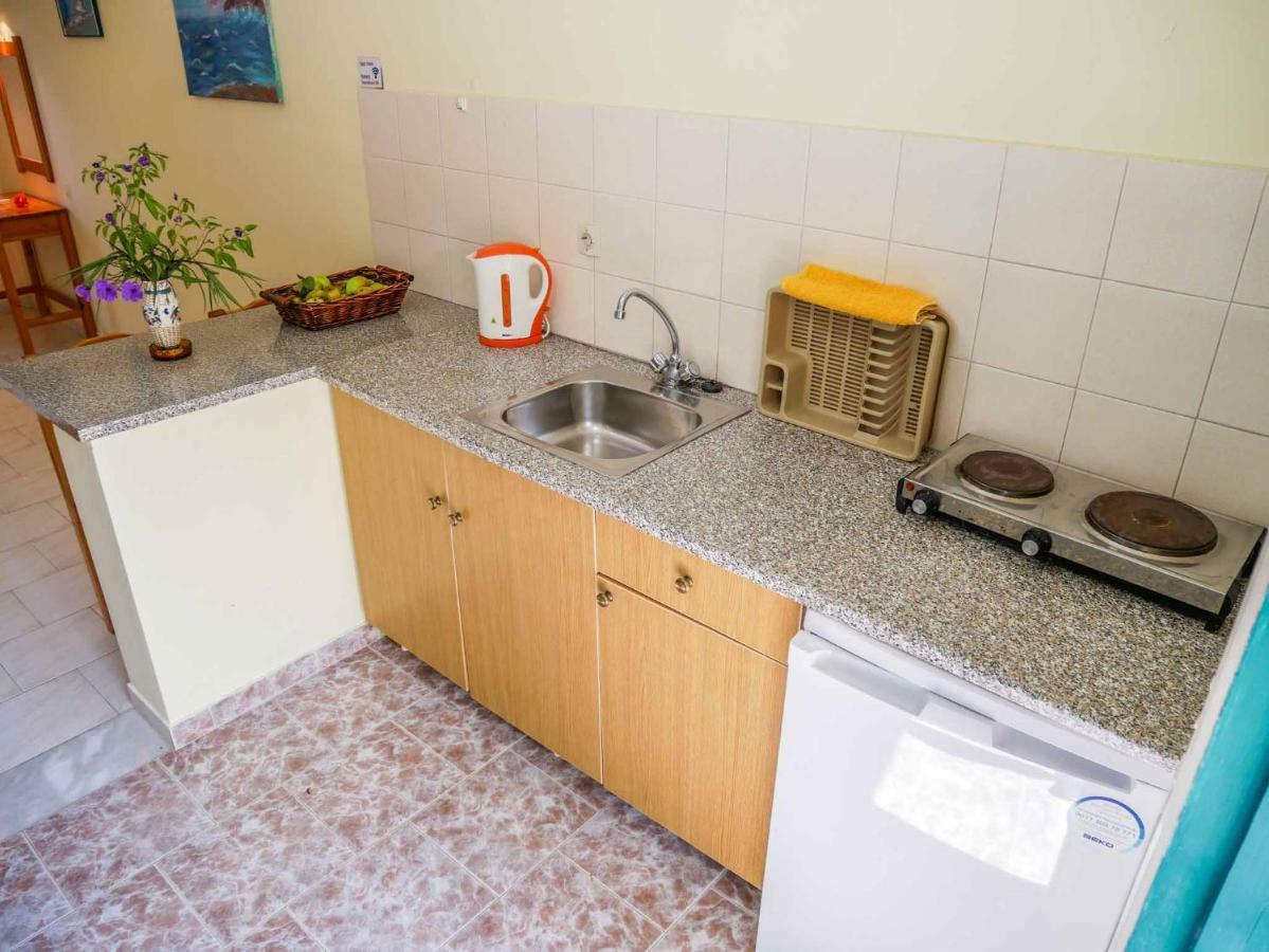 Yiannis Apartments Agios Georgios Pagoi Corfu อายีโอส เยออร์ยิโอส ปากอน ภายนอก รูปภาพ