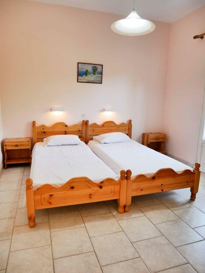 Yiannis Apartments Agios Georgios Pagoi Corfu อายีโอส เยออร์ยิโอส ปากอน ภายนอก รูปภาพ