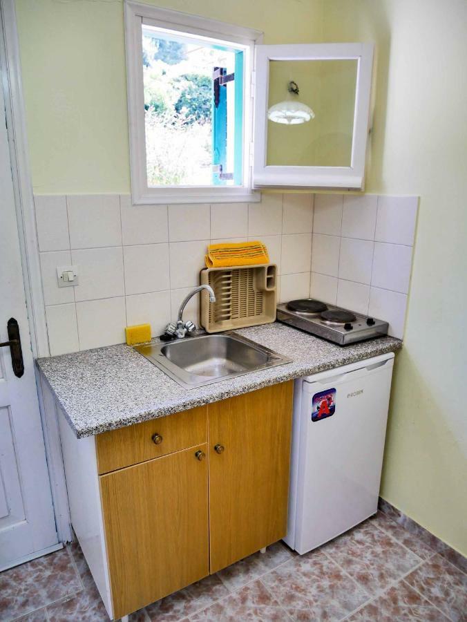 Yiannis Apartments Agios Georgios Pagoi Corfu อายีโอส เยออร์ยิโอส ปากอน ภายนอก รูปภาพ