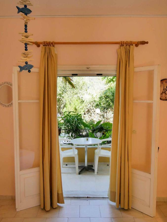 Yiannis Apartments Agios Georgios Pagoi Corfu อายีโอส เยออร์ยิโอส ปากอน ภายนอก รูปภาพ