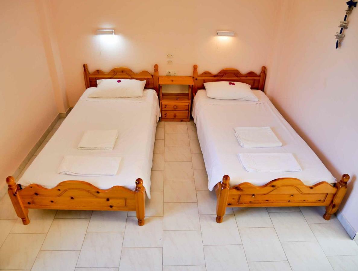 Yiannis Apartments Agios Georgios Pagoi Corfu อายีโอส เยออร์ยิโอส ปากอน ภายนอก รูปภาพ