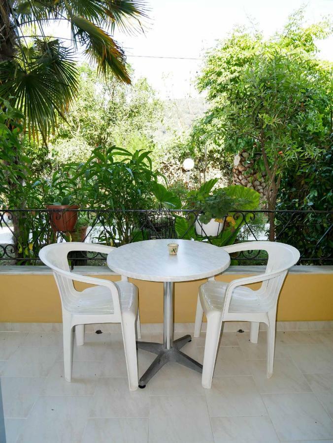 Yiannis Apartments Agios Georgios Pagoi Corfu อายีโอส เยออร์ยิโอส ปากอน ภายนอก รูปภาพ