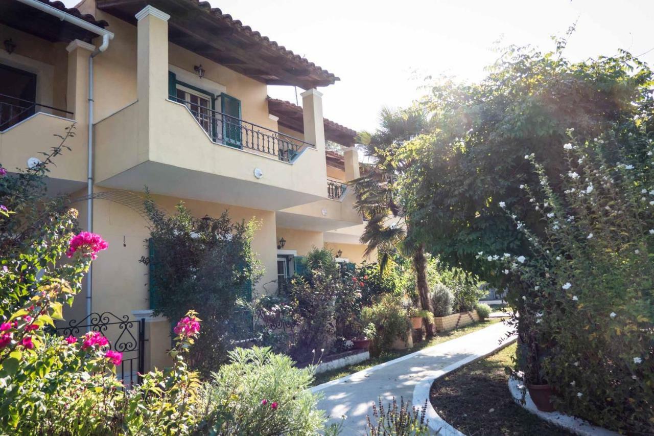 Yiannis Apartments Agios Georgios Pagoi Corfu อายีโอส เยออร์ยิโอส ปากอน ภายนอก รูปภาพ
