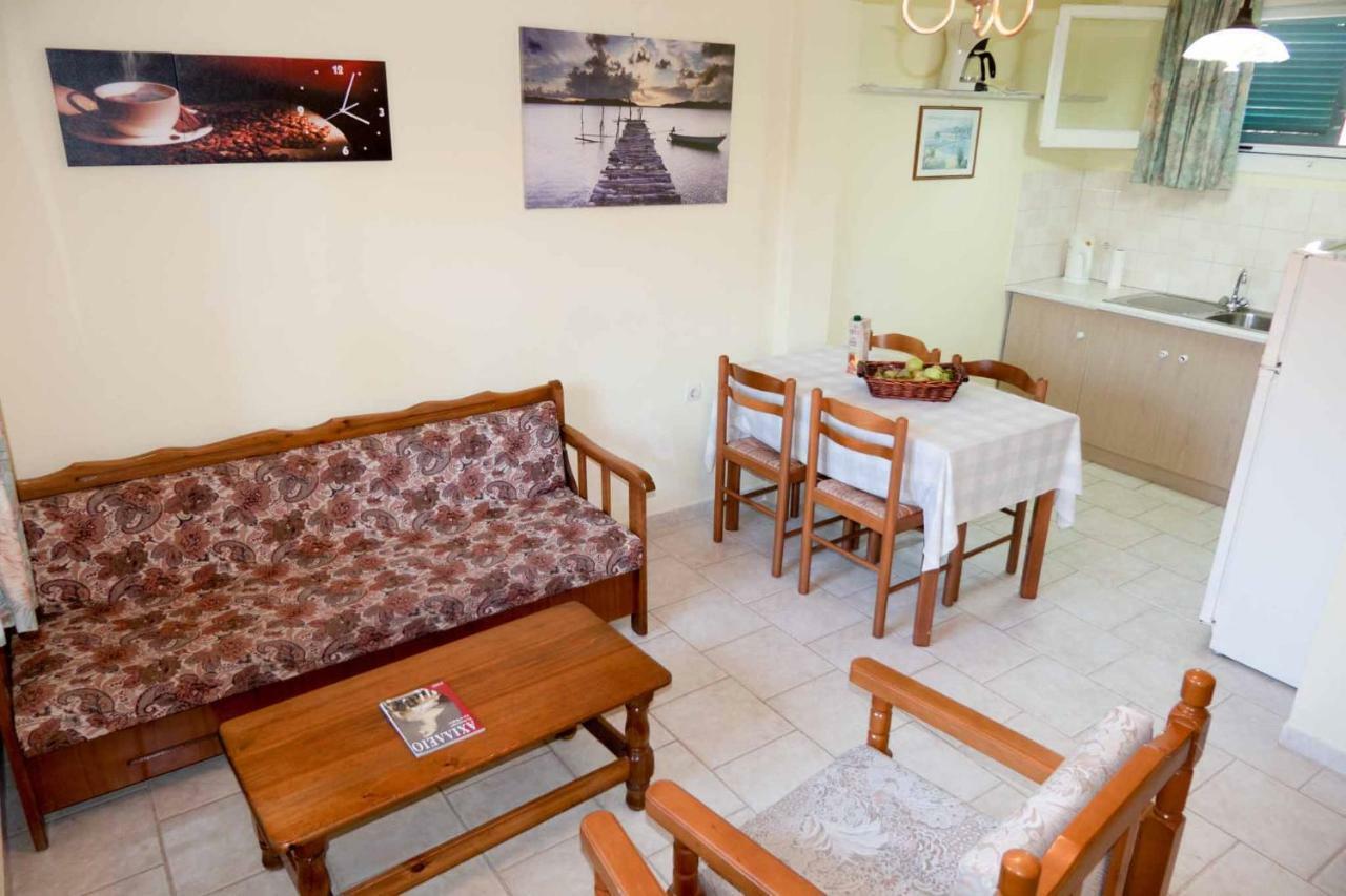 Yiannis Apartments Agios Georgios Pagoi Corfu อายีโอส เยออร์ยิโอส ปากอน ภายนอก รูปภาพ