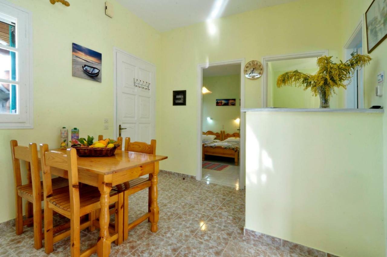 Yiannis Apartments Agios Georgios Pagoi Corfu อายีโอส เยออร์ยิโอส ปากอน ภายนอก รูปภาพ